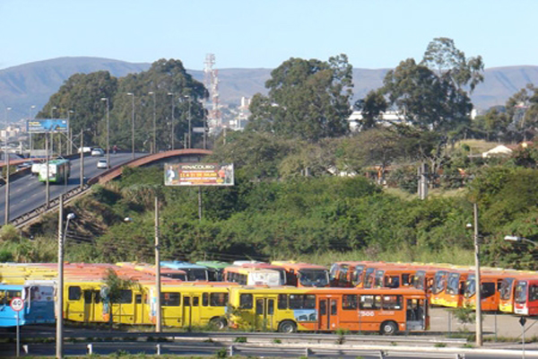 Linhas de ônibus sofrem alterações na região do Itaú