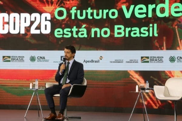 COP26: Brasil promete reduzir emissões de gases pela metade até 2030