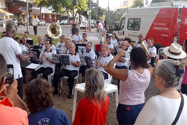 Banda Carlos Gomes participa de homenagens prestadas pela PMMG às mulheres