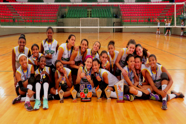 Projeto de Voleibol abre seletiva para garotas com idade entre 12 e 14 anos