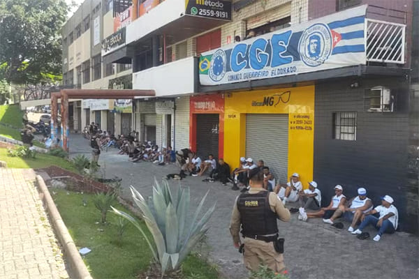 Galo 3 a 1 e em Contagem, torcedores do Cruzeiro presos com drogas e armas 
