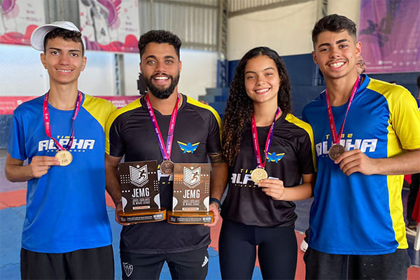 Taekwondo de Contagem se destaca nos Jogos Escolares de Minas Gerais