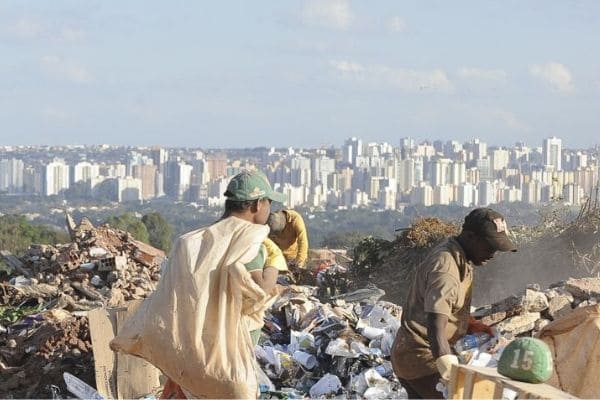 Brasil gera 79 milhões de toneladas de resíduos sólidos por ano