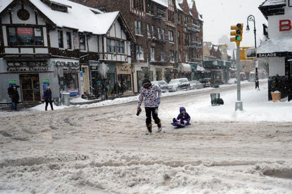 Tempestade de neve cancela 2,8 mil voos e causa morte nos EUA