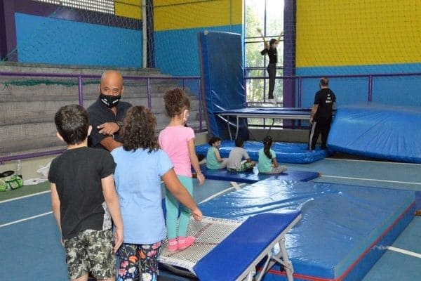 Ginásio Poliesportivo Tropical passa a oferecer ginástica de trampolim