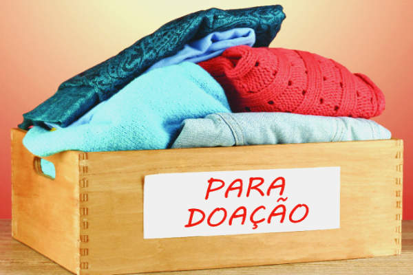 Campanha arrecada agasalhos para pessoas carentes em Minas Gerais