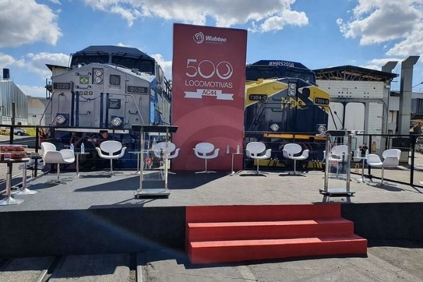 500ª locomotiva produzida no Brasil é entregue por fábrica de Contagem
