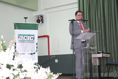 Ministro Patrus Ananias faz palestra no III Café Empresarial da Acic 