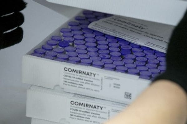 Vacina da Pfizer deve chegar a Contagem no início da semana