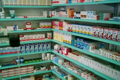 Nova lei para farmácias e drogarias