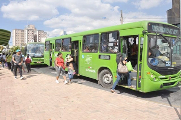 Frota de ônibus em Contagem será reduzida durante as festividades 