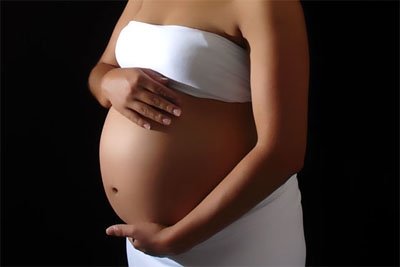 Ampliação da licença-maternidade poderá ser obrigatória no Estado