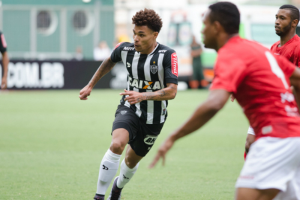 Galo goleia Boa Esporte e mantém liderança no Campeonato Mineiro