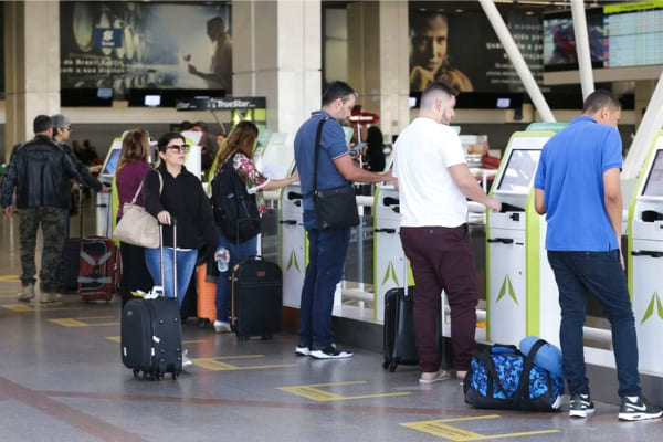 STJ mantém decisão que autoriza aéreas a cobrar bagagem despachada