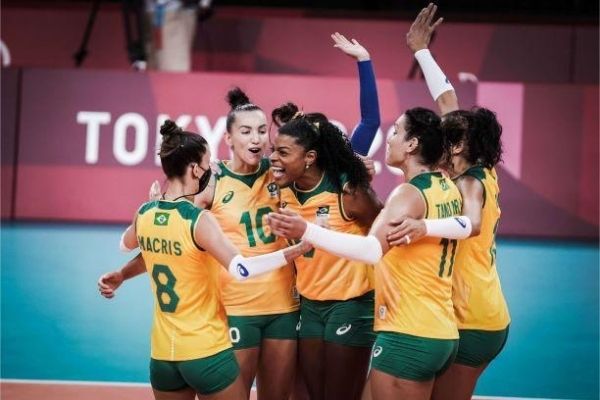 Vôlei: brasileiras têm vitória apertada contra dominicanas