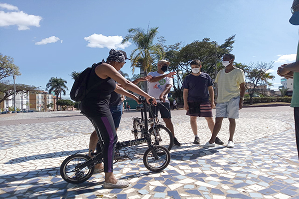 Projeto incentiva o andar de bicicleta como opção de transporte