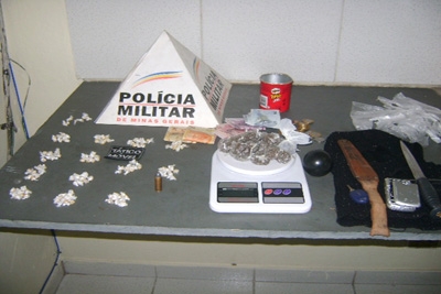 Tráfico de drogas no Beco Santa Bárbara