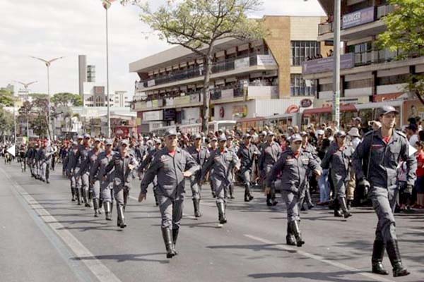 Desfile da independência acontece no sábado, em Contagem