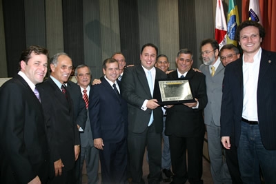 Presidente da CeasaMinas recebe Título de Cidadão Honorário de Contagem