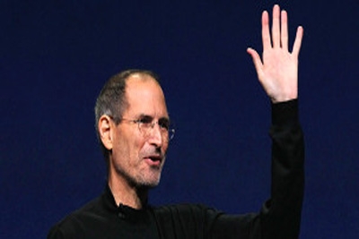 Steve Jobs deixa cargo de diretor-executivo da Apple