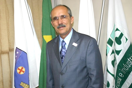 Umberto Nogueira é reeleito presidente da Acic
