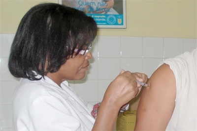 Vacinação contra a gripe começou em Contagem