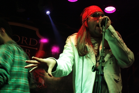Tribo's Pub apresenta tributo ao Guns N’ Roses