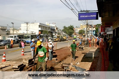 Prefeita exige agilidade na conclusão das obras da Avenida João César de Oliveira.