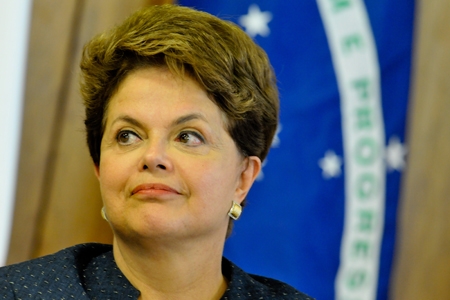 Dilma parabeniza Obama pela reeleição