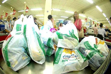 Sacolinhas biodegradáveis já podem ser vendidas no comércio varejista de Belo Horizonte