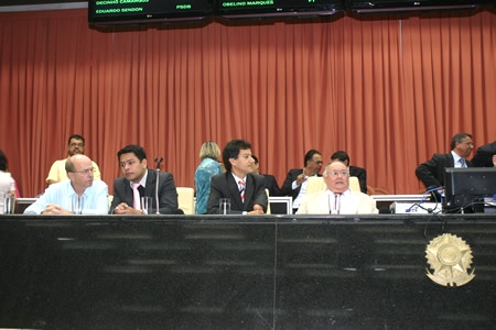 Câmara Municipal de Contagem realiza a primeira reunião plenária de 2013