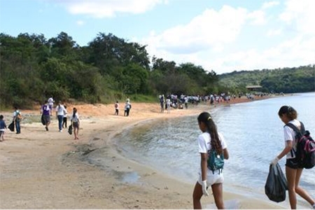 Rotary Club realiza mais um Abraço Simbólico a Lagoa Várzea das Flores