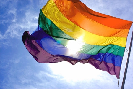 Belo Horizonte promove a 16ª Parada do Orgulho LGBT neste domingo (29)