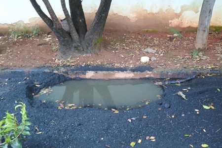 Morador do bairro Vila Boa Vista reclama de vazamento de fossa