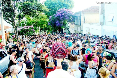 Bloco de Contagem também desfilou em Belo Horizonte