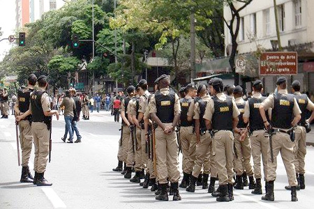 Polícia prende 18 colombianos em BH