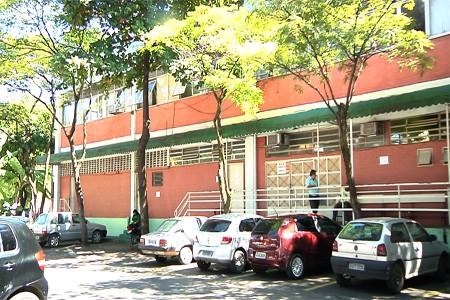 Moradores da Willian Rosa deixam o prédio da Secretaria de Desenvolvimento Social