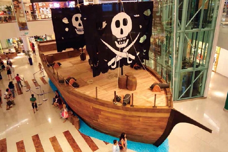Navio Pirata chega ao Shopping Contagem