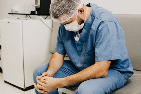 Ocupação de leitos de UTI e enfermaria está perto do limite em Contagem