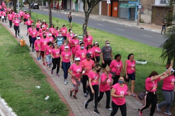 Caminhada em prol do Outubro Rosa acontece dia 24 em Contagem