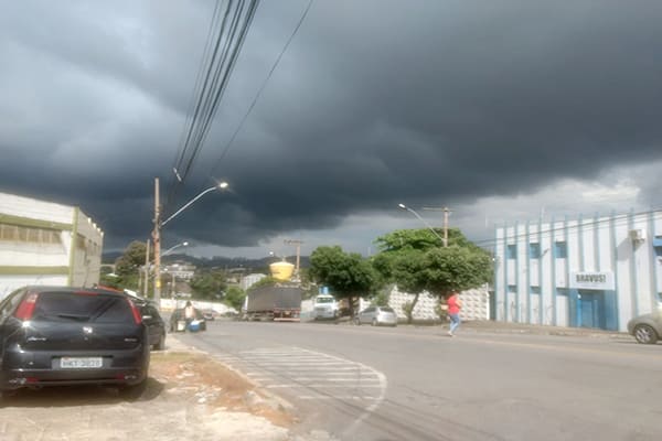 Contagem deve ter feriado chuvoso