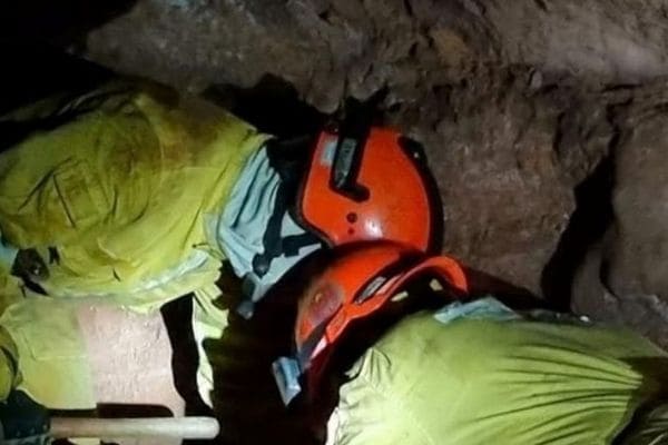 Desabamento de caverna em São Paulo deixa nove mortos