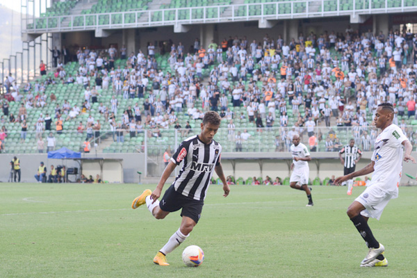 Atlético e Cruzeiro vencem primeira partida do Campeonato Mineiro