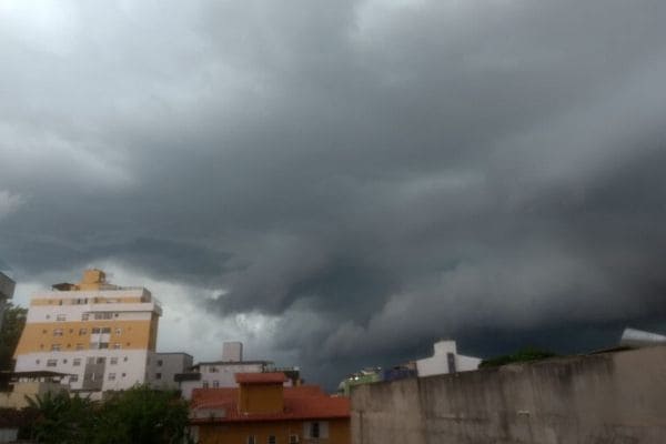 Contagem tem início de março chuvoso