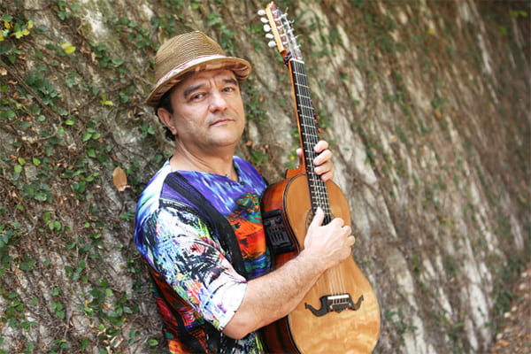 Viola Orgânica é o título do novo álbum do violeiro Bilora