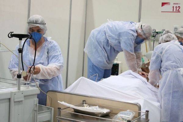 Contagem ultrapassa 1.700 mortos pela Covid-19