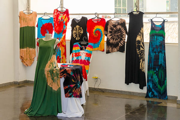 Feira da Economia Solidária volta ao hall da prefeitura 