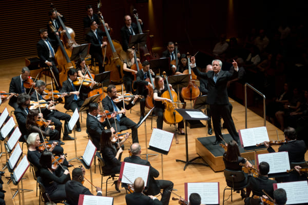 Filarmônica de Minas apresenta: Noite em Viena, clássicos de Strauss em BH