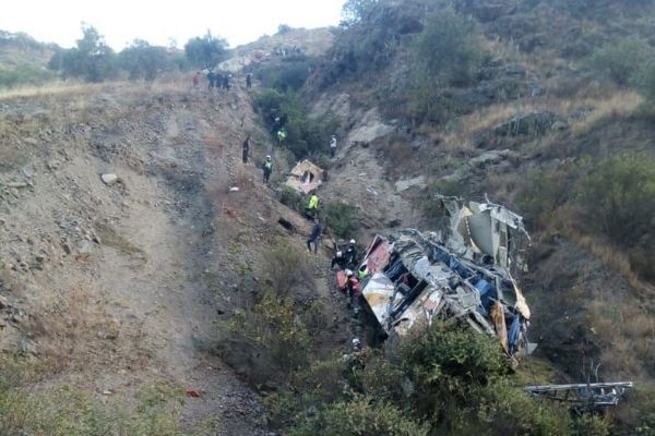 Acidente no Peru deixa pelo menos 33 mortos e 20 feridos