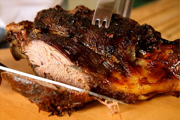 Para especialistas, churrasco de domingo é vilão do aquecimento global